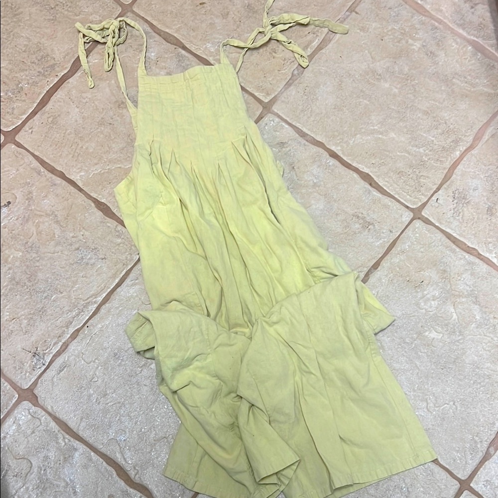 Nasty Gal Light Yellow Sleeveless Top